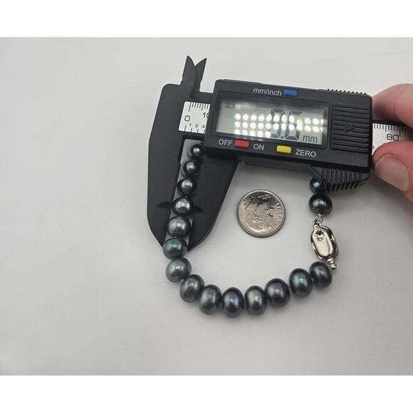 7.5in Black Pearl Bracelet - Picture 10 of 11